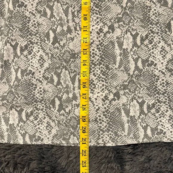 Time and Tru Gray Snakeskin Dress - Picture 10 of 13